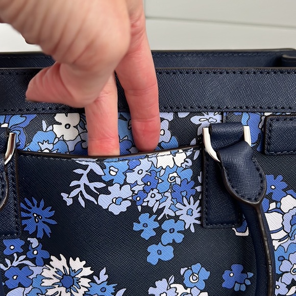 NWT Michael Kors Dillon satchel - Picture 8 of 17